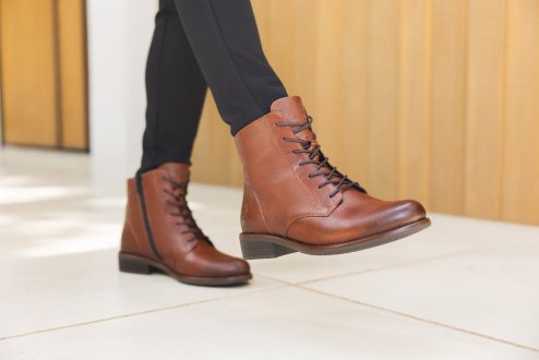 Jak opravit popraskané boty? Ověřené tipy